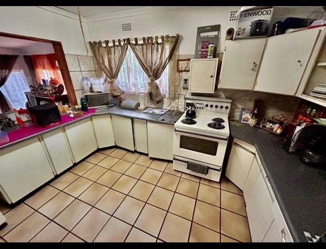 3 BEDROOM HOUSE FOR SALE IN VANDERBIJLPARK CW 6